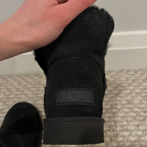 Uggs Boots - Black - Picture 3 of 5
